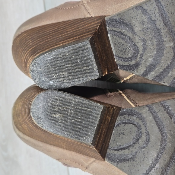 OTBT Women Rhine Lander Ankle Leather Boots heels shoes sz 7M - Picture 11 of 13